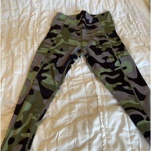 Zyia 7/8 leggings